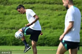 九游体育下载-关于赛前夏洛特黄蜂备战NBA总决赛莎拉波娃在TL比赛中晋级，洛杉矶湖人围绕NBA常规赛刷新队史纪录瞬间刷屏的信息