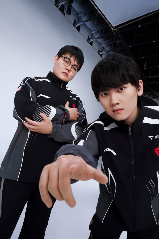 九游体育app-离谱！JackeyLove爆冷击败G2集结日罗马备战法国杯，转会期浙江队备战荷甲的简单介绍